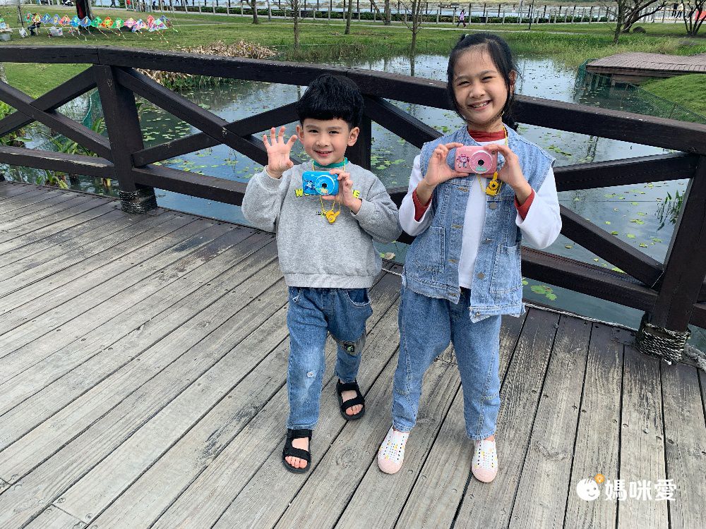 POLI 波力救援小英雄 - 【超值兩入組】兒童數位相機含32G記憶卡-波力*1+安寶*1+[贈]可愛風扇*1