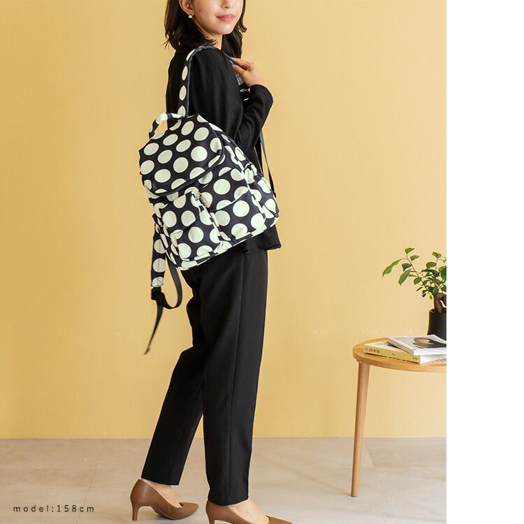 日本代購 - 尼龍輕量 10口袋多功能後背包/媽媽包-黑灰迷彩 (32x29x12cm)