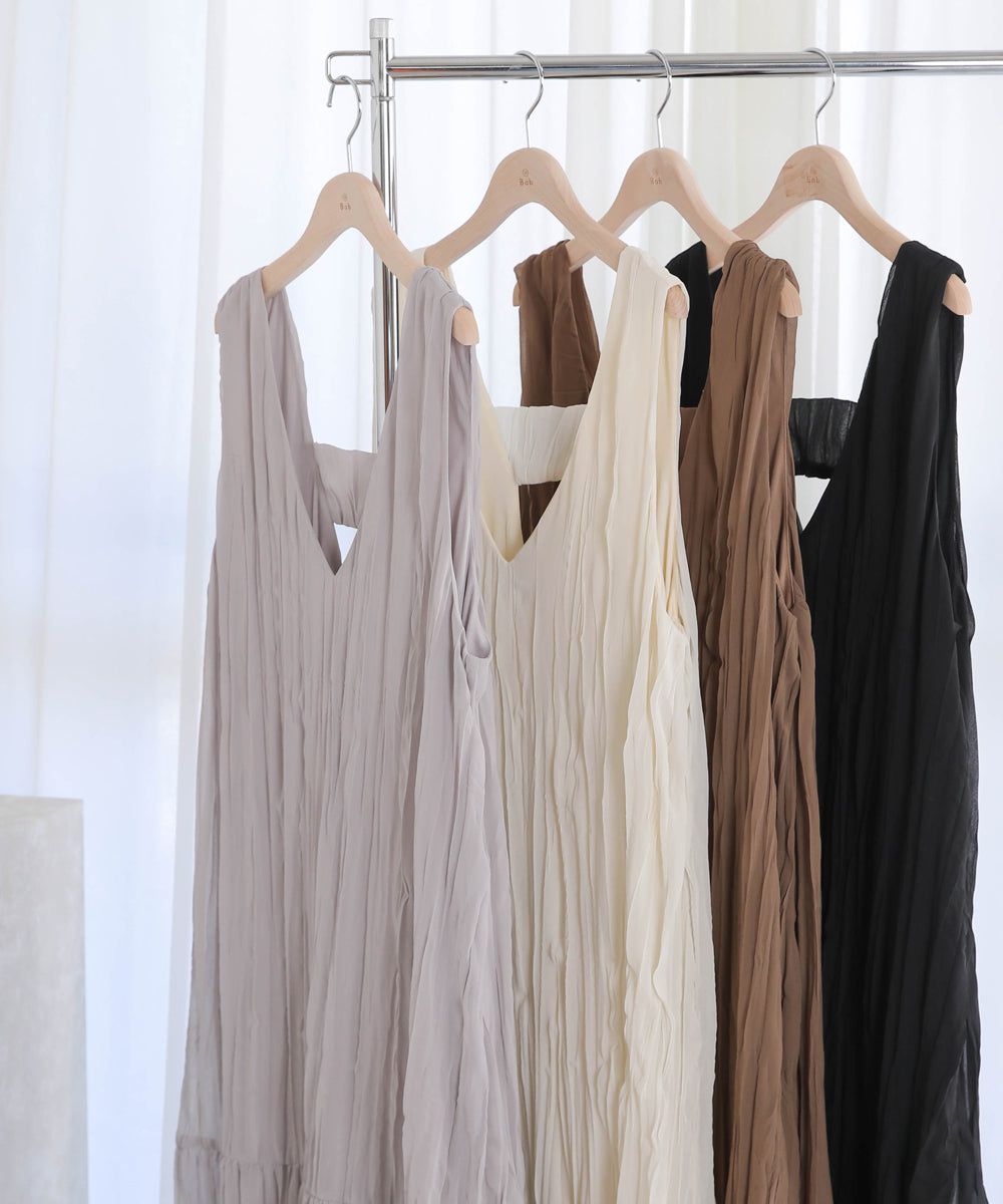 日本 Bab - V領浪漫飄逸無袖洋裝-米杏