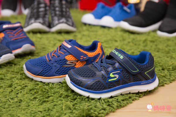 SKECHERS - GO_RUN400海藍橘兒童運動鞋
