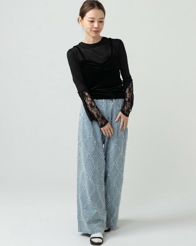 日本 gleam - 薄透合身蕾絲拼接長袖上衣-黑