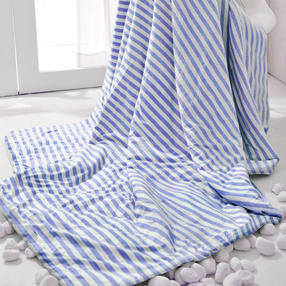 格蕾寢飾 Great Living - 義大利La Belle《斯卡線曲》色坊針織超涼感涼被-藍 (150x200cm)
