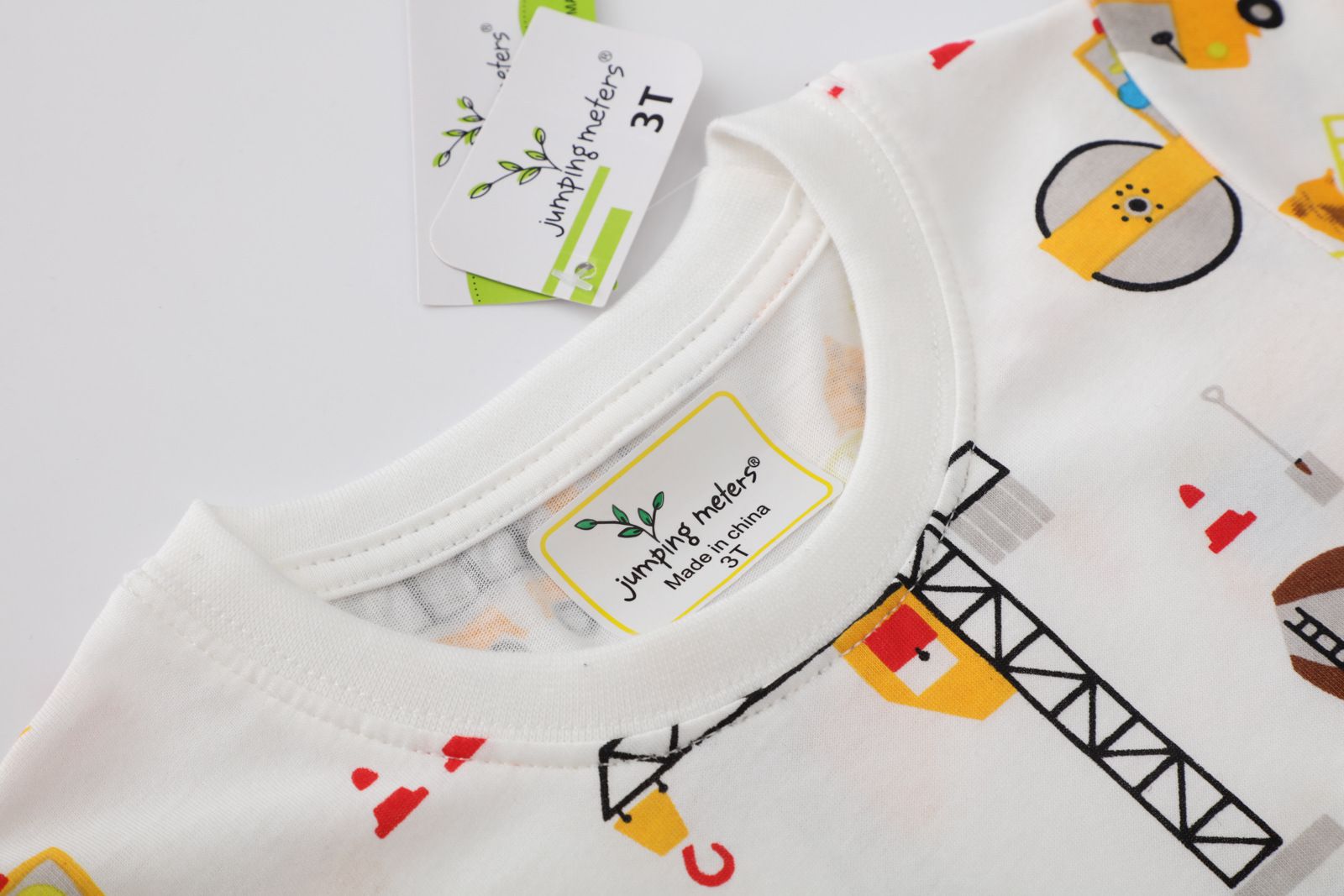 Jumping meters - 棉質圓領短袖上衣-工程車日常-白色