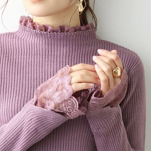 日本 BELLUNA - 優雅蕾絲拼接羅紋針織上衣-沙杏