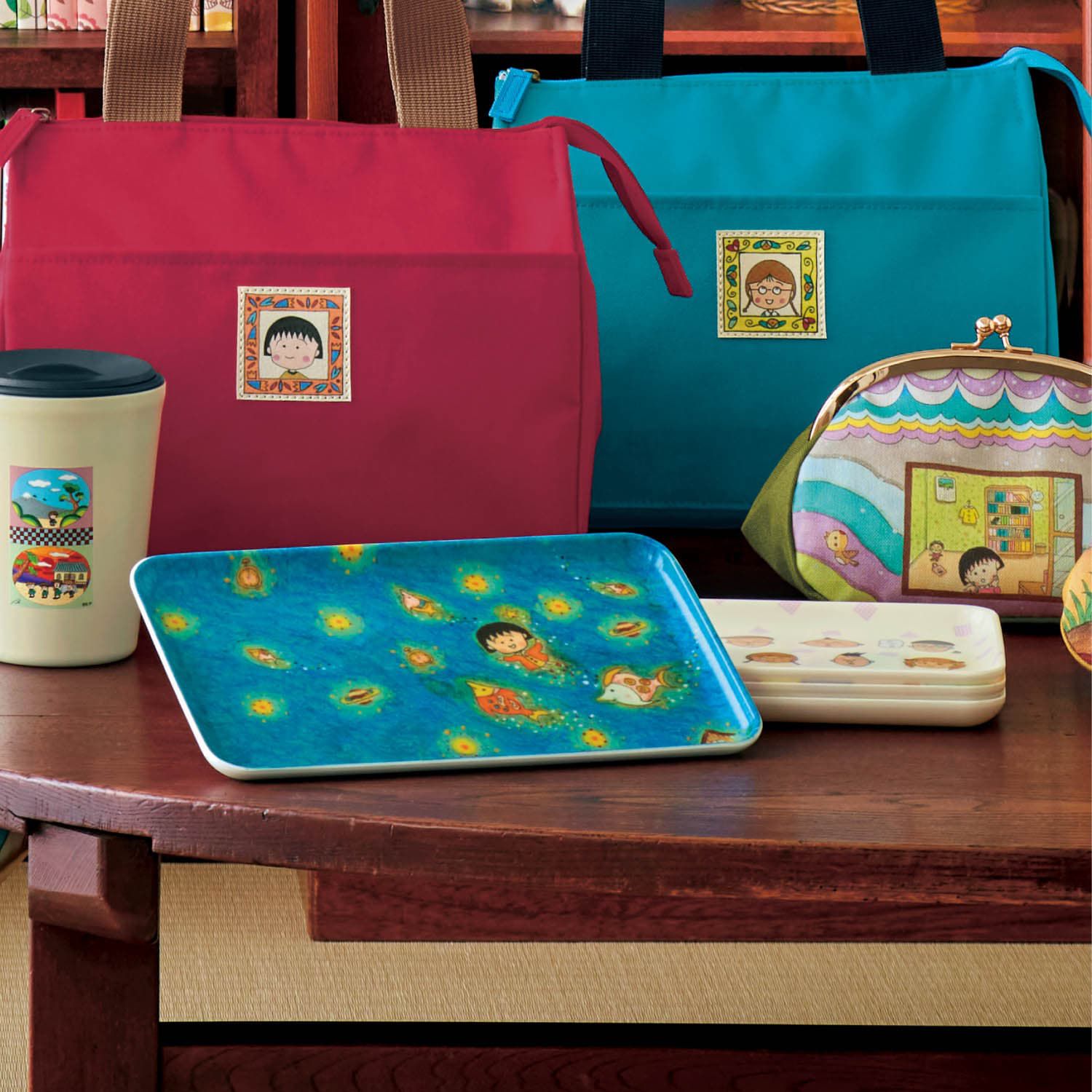 日本千趣會 - 日本製 櫻桃小丸子迷你托盤/置物盤-小丸子和繽紛生物 (21.5x12.5x1.2cm)