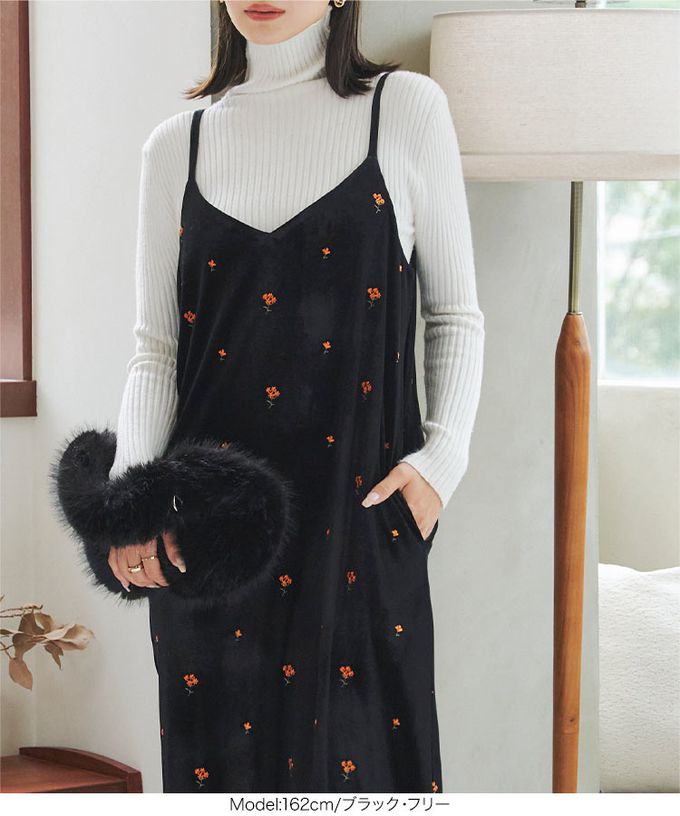 日本 Kobe Lettuce - 花朵刺繡氣質天鵝絨面吊帶洋裝-米白