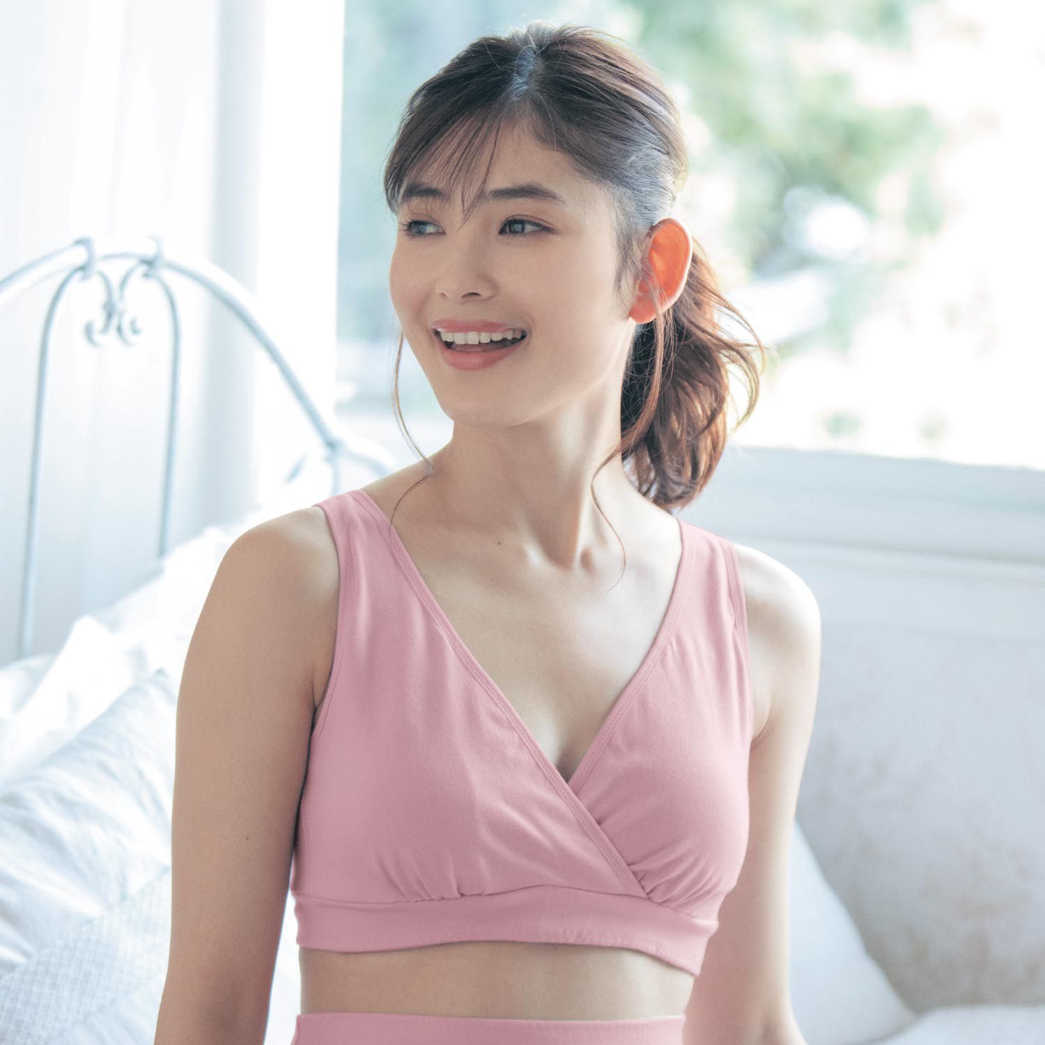 日本千趣會 - 寬肩帶 孕哺/哺乳內衣(附可拆罩杯)-時尚黑