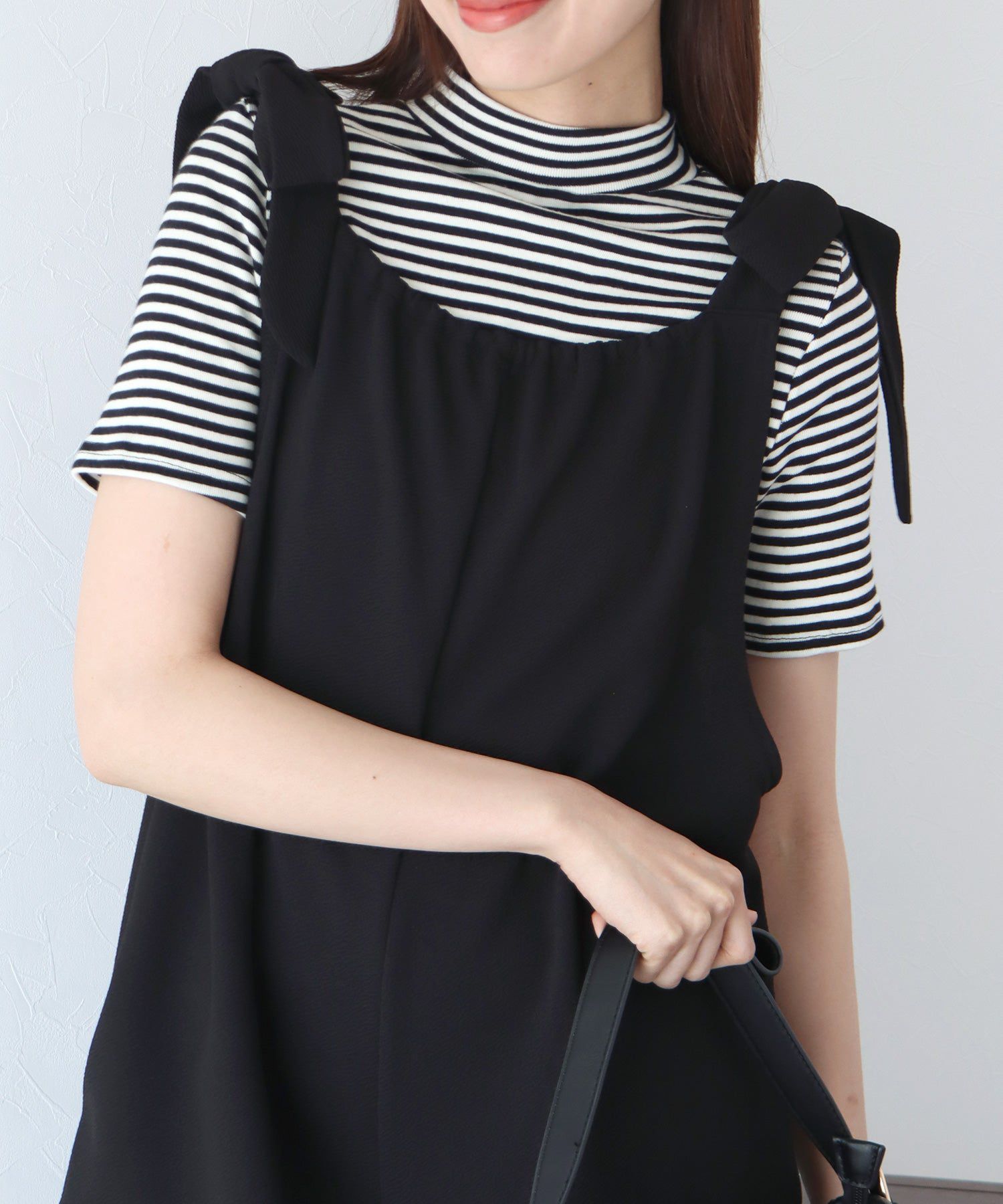 日本 BLUE EAST - 休閒扭結垂墜連身褲-水藍