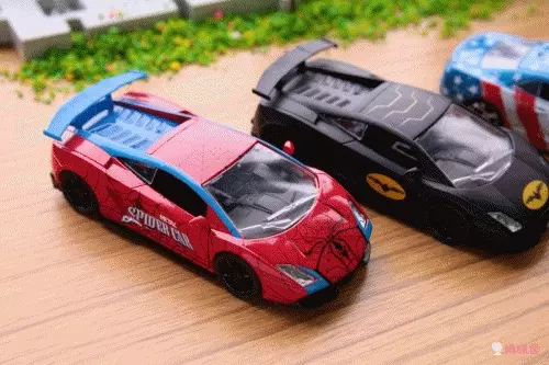 楚崴 - 超級英雄車合金迴力車-蝙蝠款-迴力