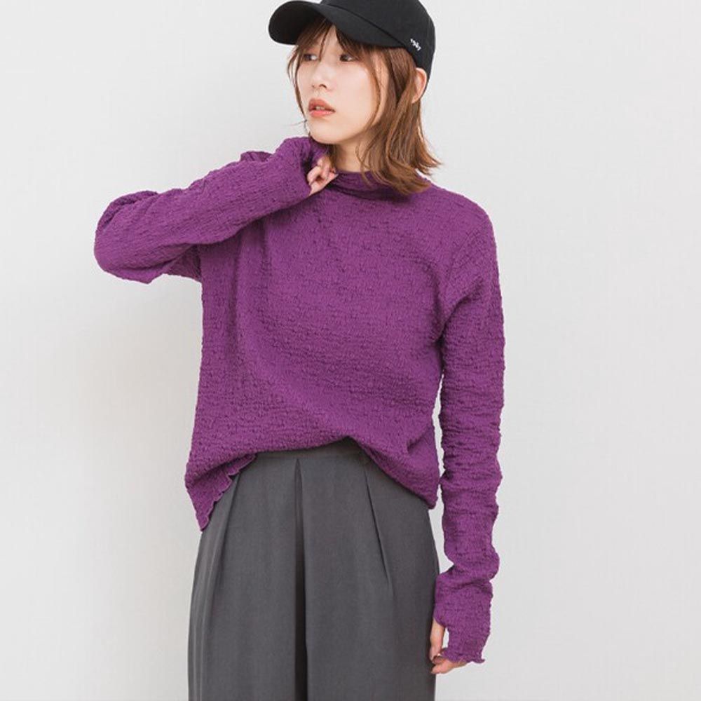 日本 ihuu - 微高領皺褶紋理上衣(指洞)-紫