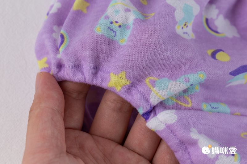 日本西松屋 - 棉混透氣女孩內褲4件組-點點蝴蝶結