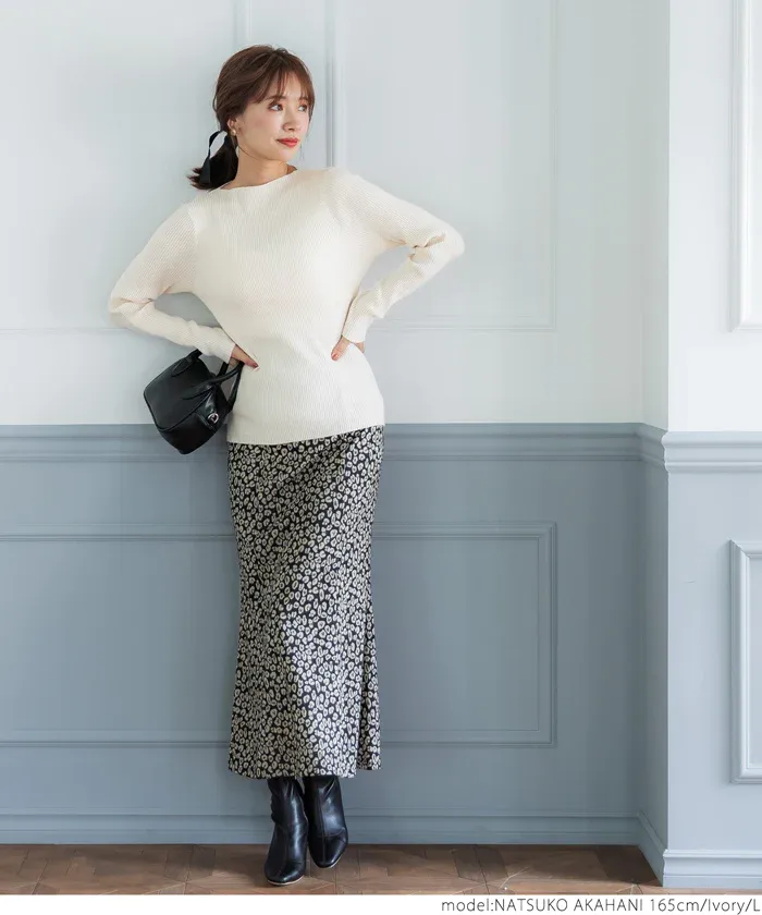 日本 COCA - 輕量柔軟 船型領薄針織上衣-高原綠