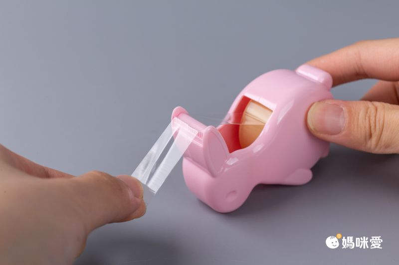 日本文具 NICHIBAN - 日本製 繽紛安全膠帶切割台(含透明膠帶*1個)-企鵝-薄荷綠-膠帶規格(15mm適用)