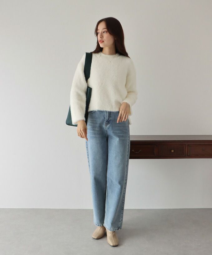 日本 BLUE EAST - 柔軟毛絨圓領毛衣-天使白