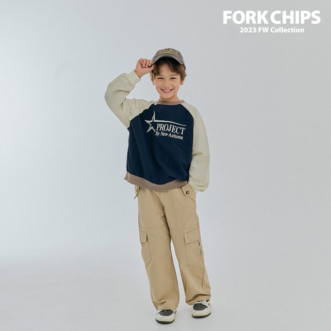 韓國 FORK CHIPS - 刺繡文字拼色長袖大學T-深藍