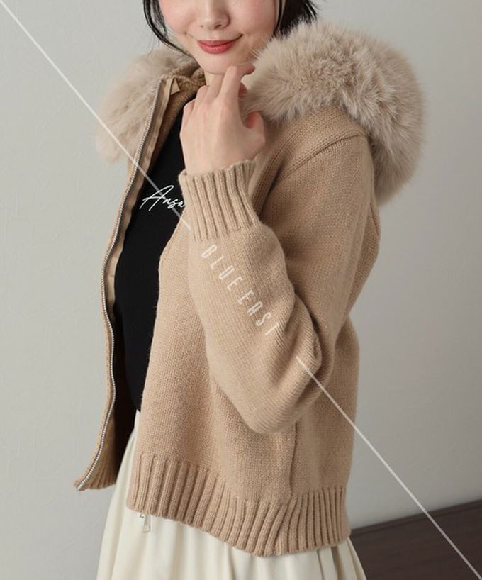 日本 BLUE EAST - 澎澎可愛毛絨帽雙拉鍊針織外套-卡其