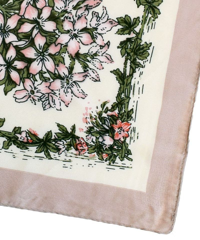 日本 zootie - 歐風質感時尚絲巾-植物圖鑑-黑x杏