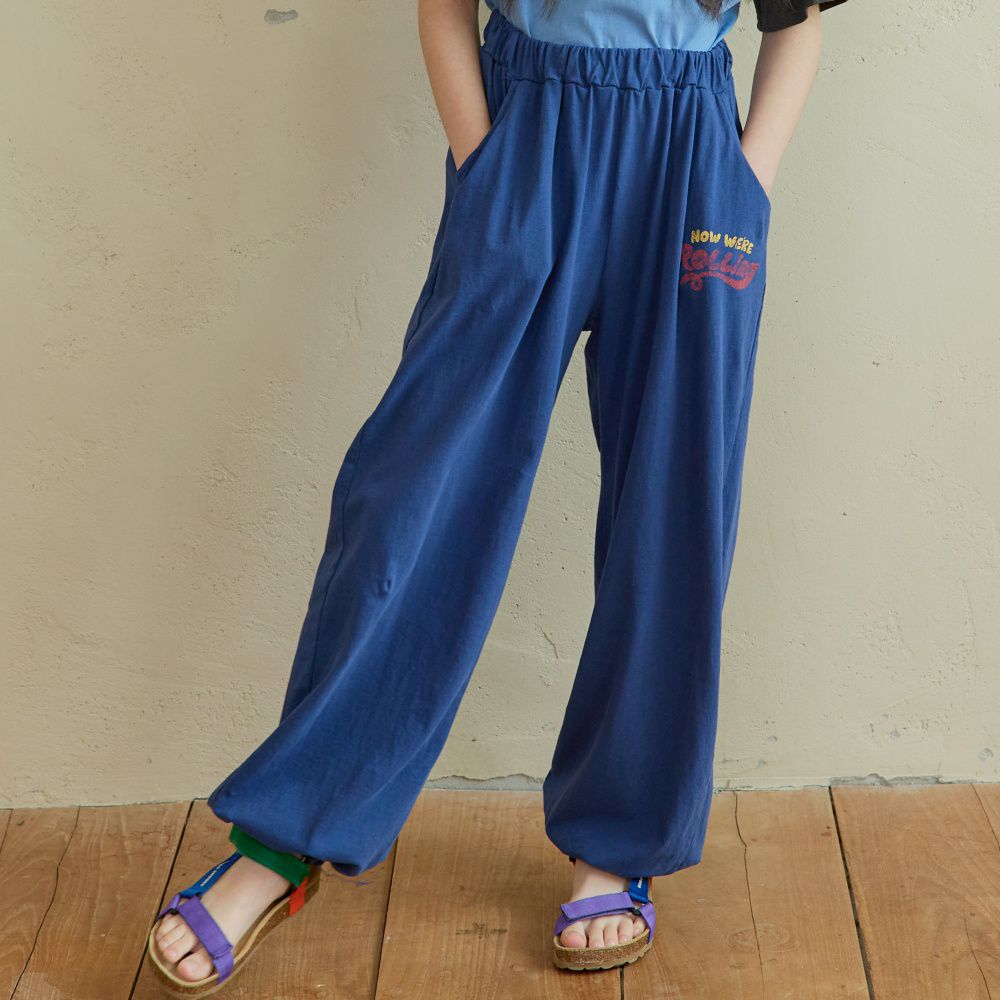 NAVi 鬆緊腰純棉休閒縮口褲-Rolling-深藍