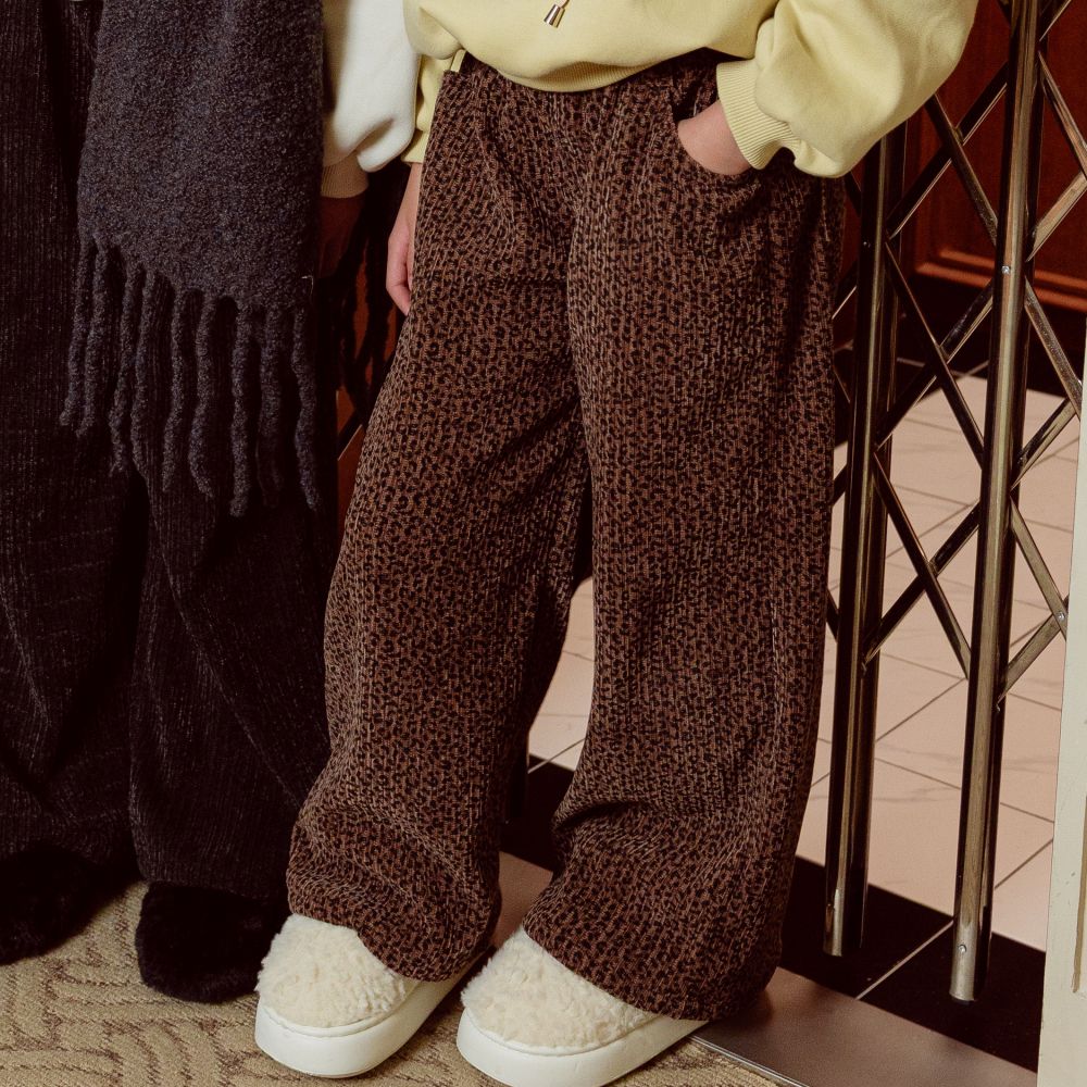 sm2 鬆緊腰復古小豹紋寬鬆長褲-咖啡