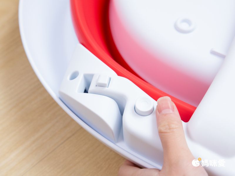 Karibu - 嘉嬰寶嬰兒摺疊浴盆-藍色Hello Kitty