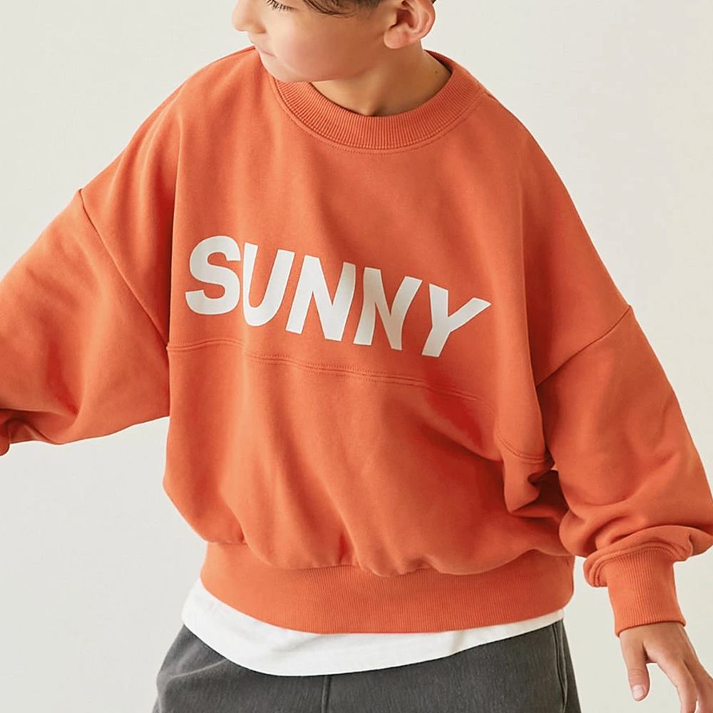 英文LOGO寬鬆感落肩長袖大學T-橘