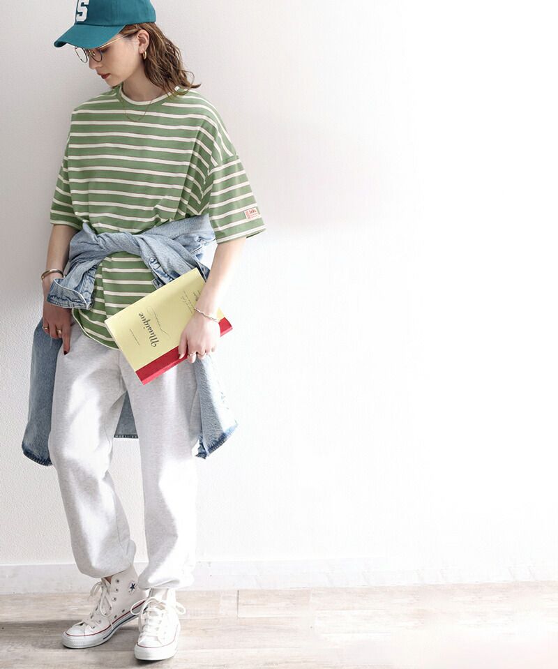 日本 Classical Elf - 圓領橫條紋落肩短袖上衣-淺卡其