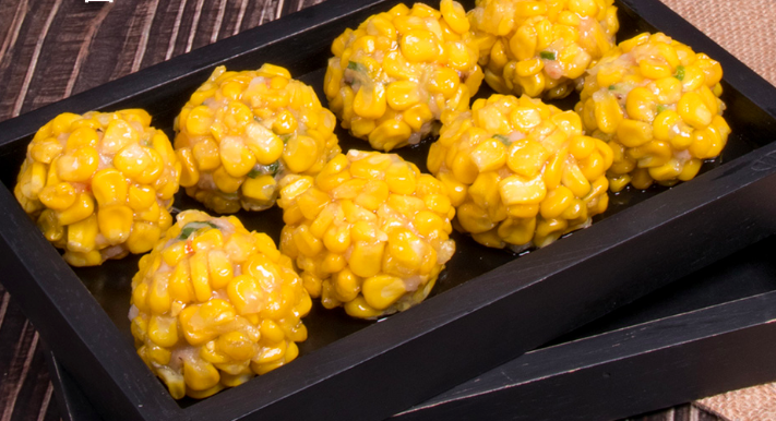 人氣港式點心【新葡苑】大廚蘿蔔糕、小豬流沙包 ✦ 超值優惠價，現買現賺！