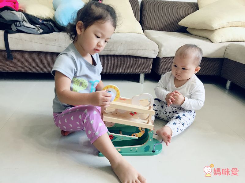 玩不膩的啟發玩具【法國設計 Janod】促進寶寶手眼協調、小肌肉發展