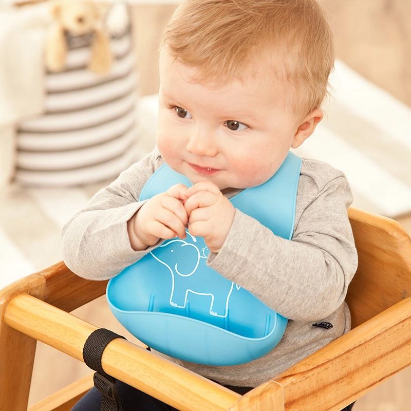英國 JoJo Maman BeBe - 矽膠防掉落食物袋穿式圍兜-長頸鹿遊玩