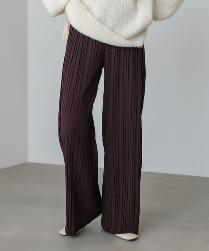 日本 Bab - 光澤修身細百褶舒適長褲-杏棕