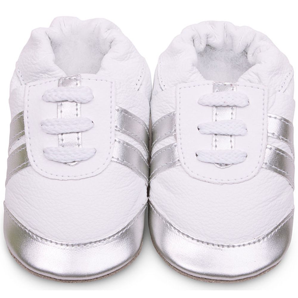 英國 shooshoos - 健康無毒真皮手工鞋/學步鞋/嬰兒鞋/室內鞋/室內保暖鞋-銀白運動型