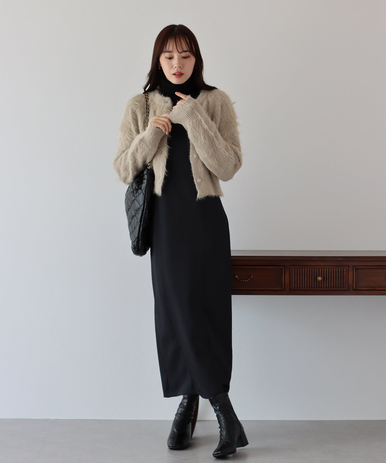 日本 BLUE EAST - 時尚毛絨感長袖外套-深灰