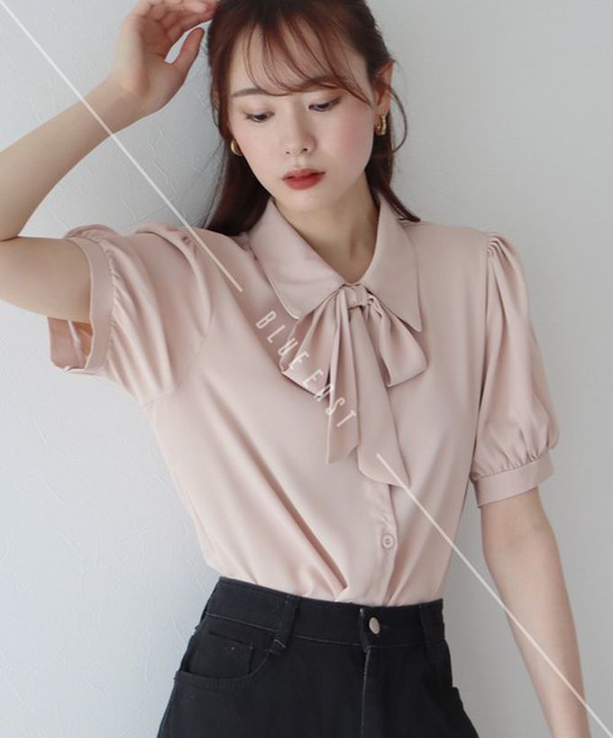 日本 BLUE EAST - 氣質蝴蝶結雪紡小澎袖襯衫-米白