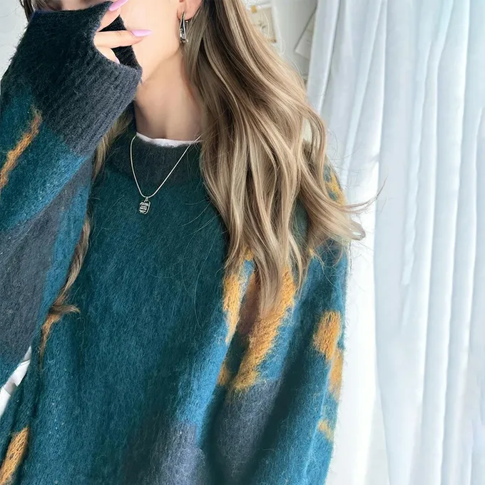 日本 Classical Elf - 歐風毛絨感波浪印花毛衣-橘x棕