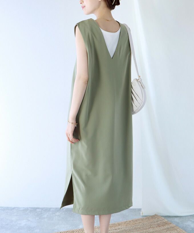 日本 BLUE EAST - 2WAY率性簡約V領連身洋裝/背心裙-黑