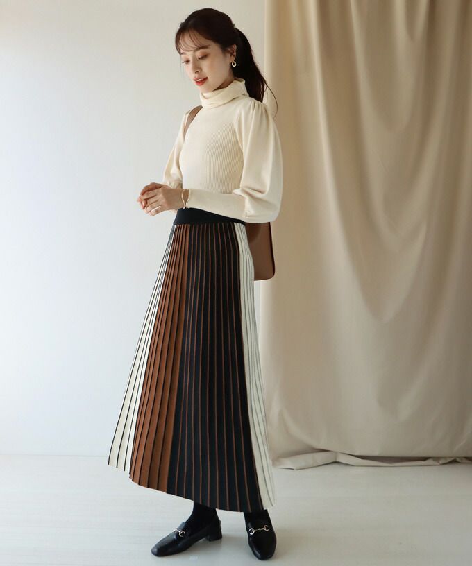 日本 BLUE EAST - 立體針織壓紋百褶裙-撞色-灰藍