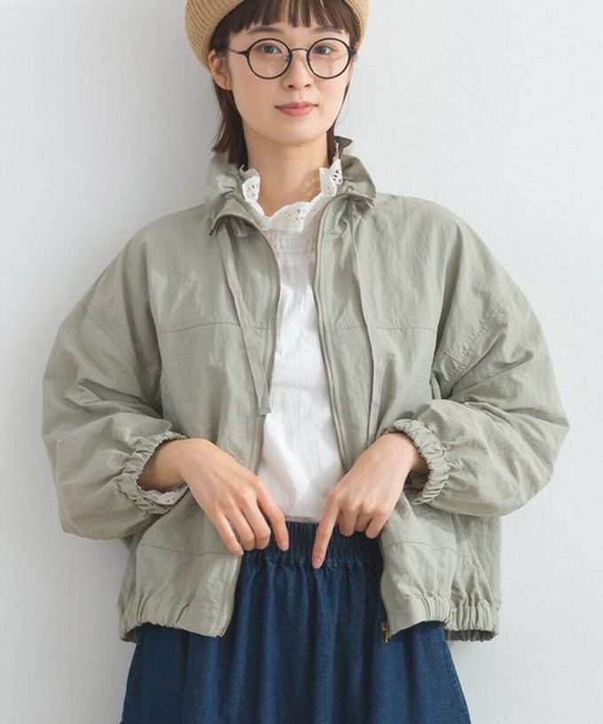 日本 Lupilien - 輕盈俏麗特色領尼龍短版薄外套-煙燻藍