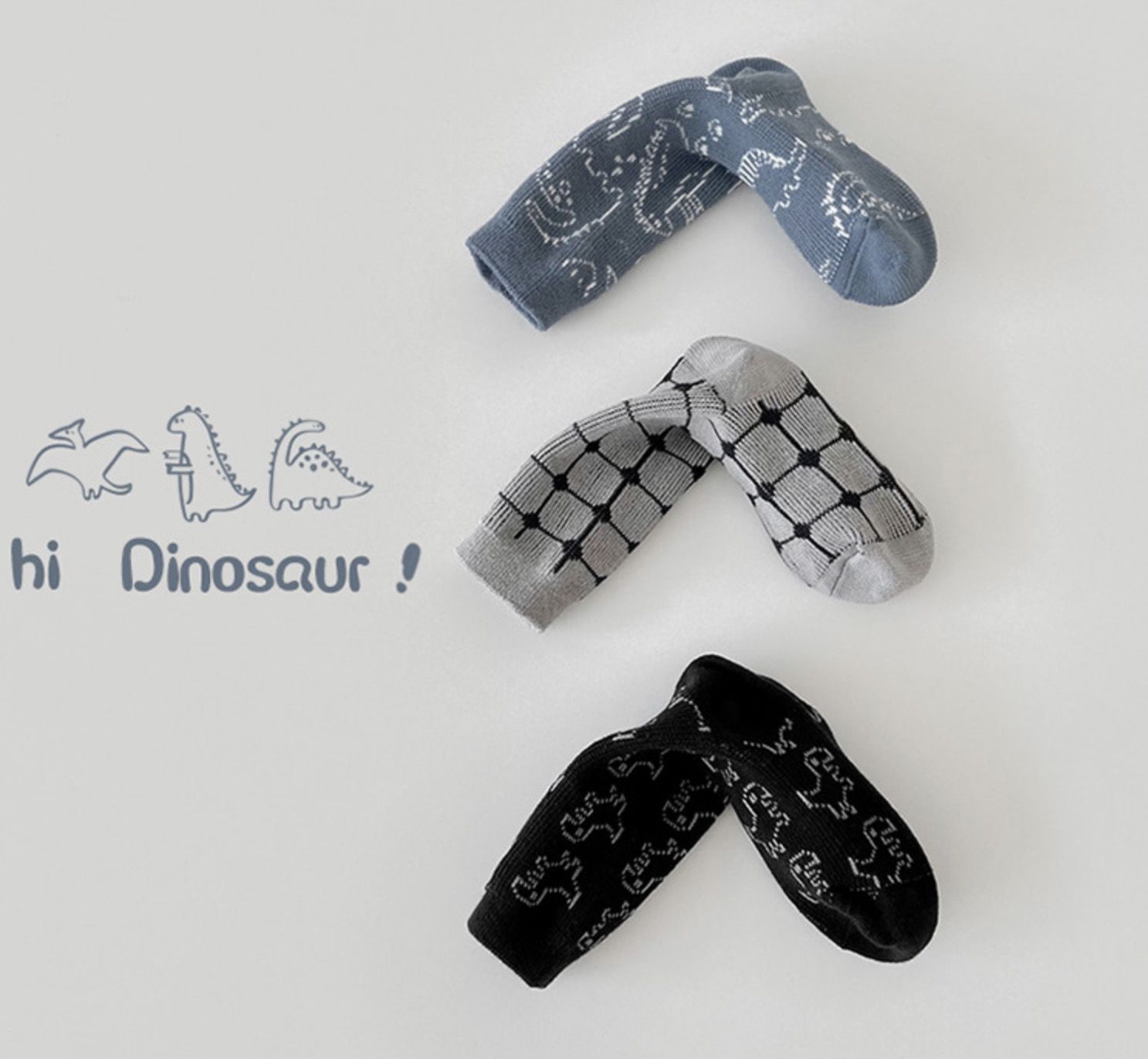 love, charlotte - 塗鴉風恐龍中筒精梳棉襪-3 雙一組