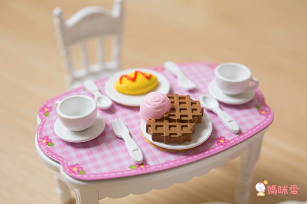 韓國【兔寶家族家家酒】正版授權，滿額送樂高收納盒