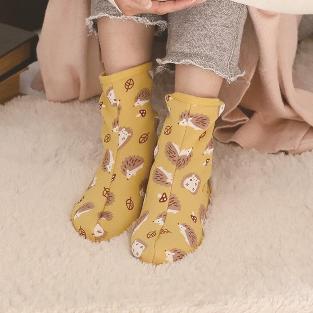 日本丸和 - 雙層機能裏起毛防滑室內襪-可愛刺蝟-奶油黃 (21-25cm)-短筒