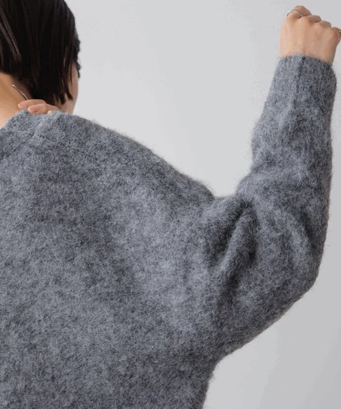 日本 Bab - 英文字印花顯瘦V領針織開襟衫-摩卡