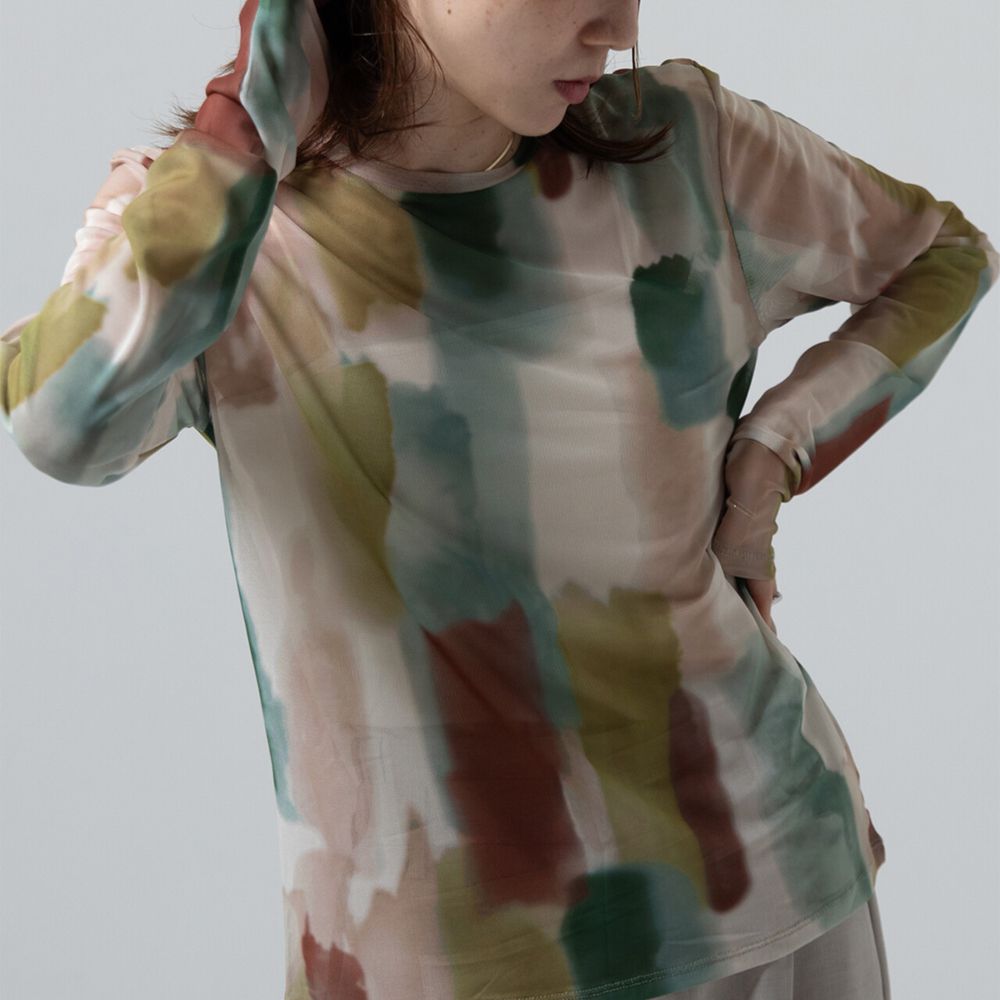 水彩畫風透膚休閒長袖上衣-米棕x撞色系