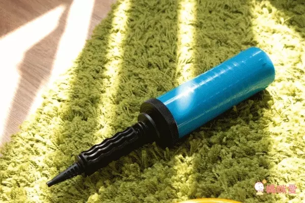 韓國 Winnie Connie - 手動式打氣筒1入(顏色隨機)