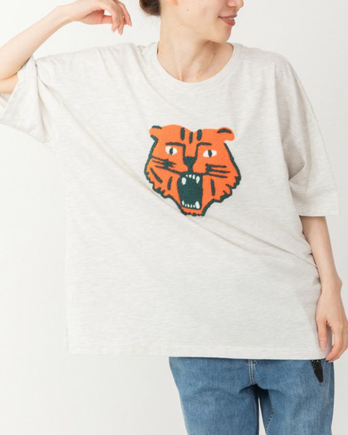 日本 gleam - 逗趣老虎相良刺繡寬大風短袖T恤-橘老虎-燕麥灰