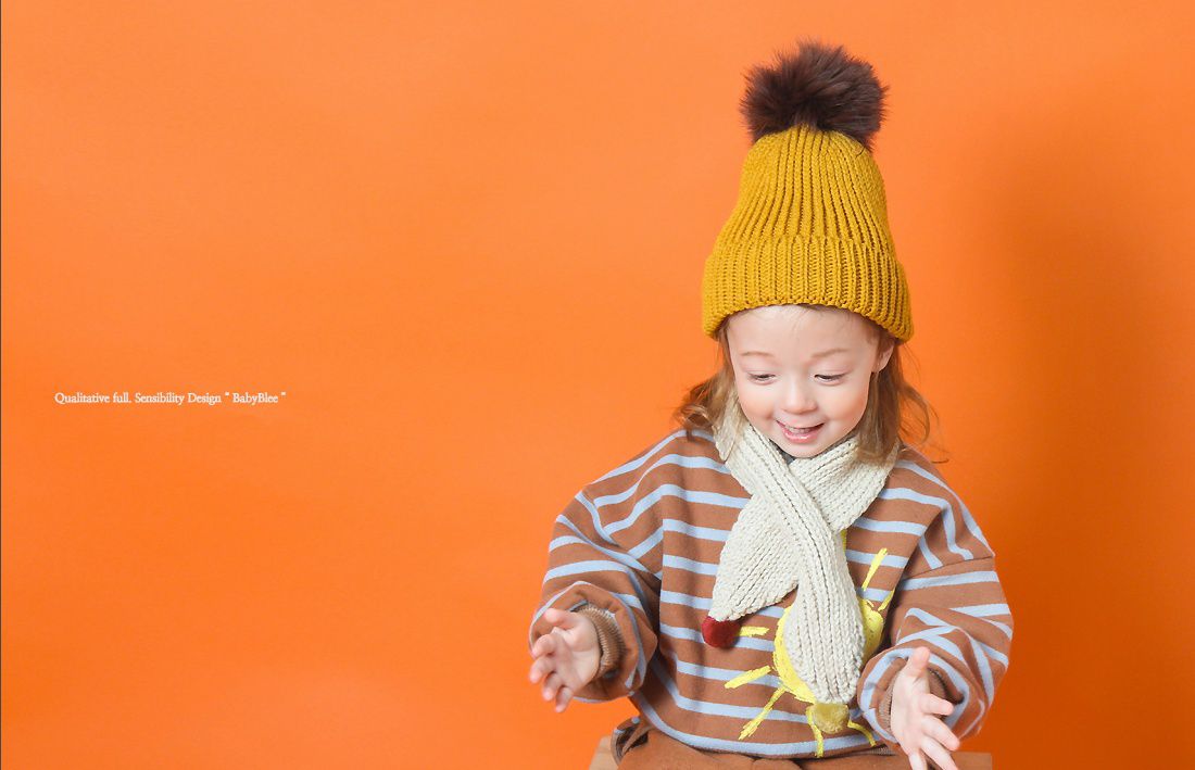 韓國 Babyblee - 雙色球球針織圍巾-粉紅 (FREE)