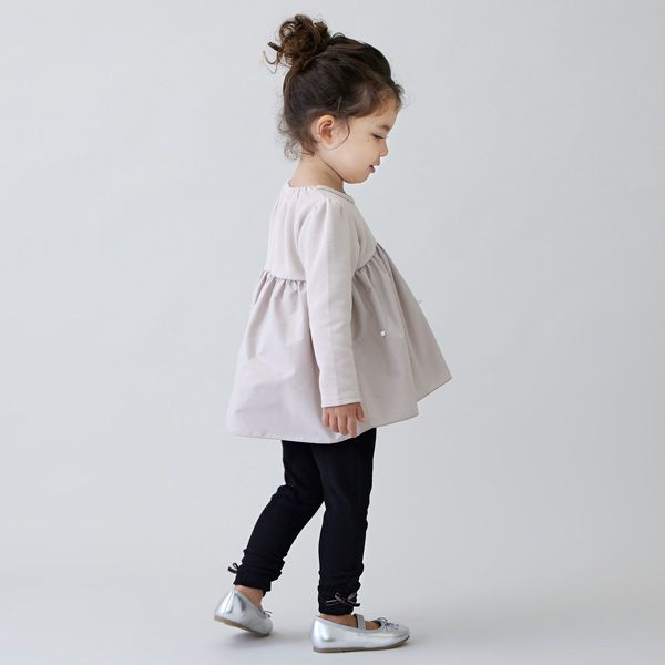 日本 petit main - 珍珠點綴傘狀拼接長袖上衣-淺粉