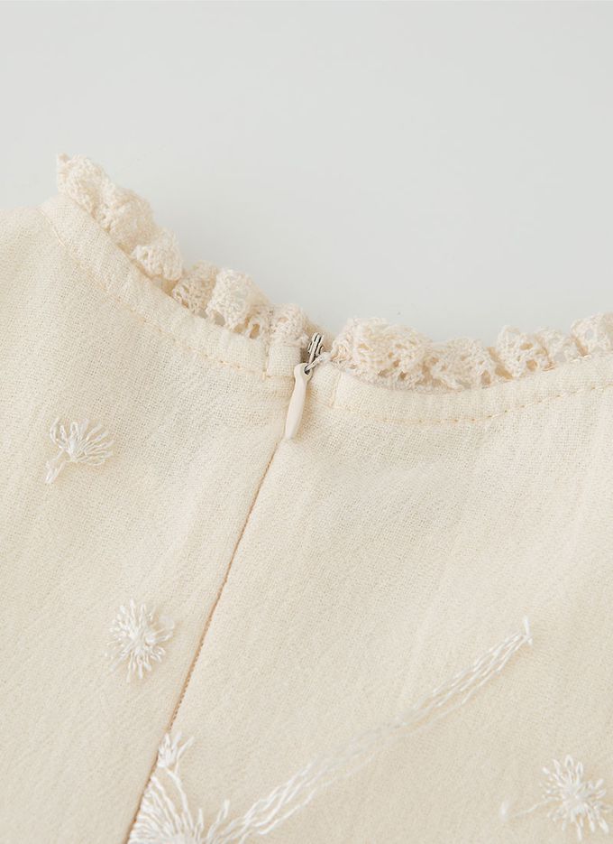 韓國 OZKIZ - 蒲公英繡拼接網紗連身洋裝-米