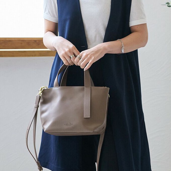 日本 LIZDAYS - 2way柔滑簡約手提/側背包-卡其棕 (20x19cm)