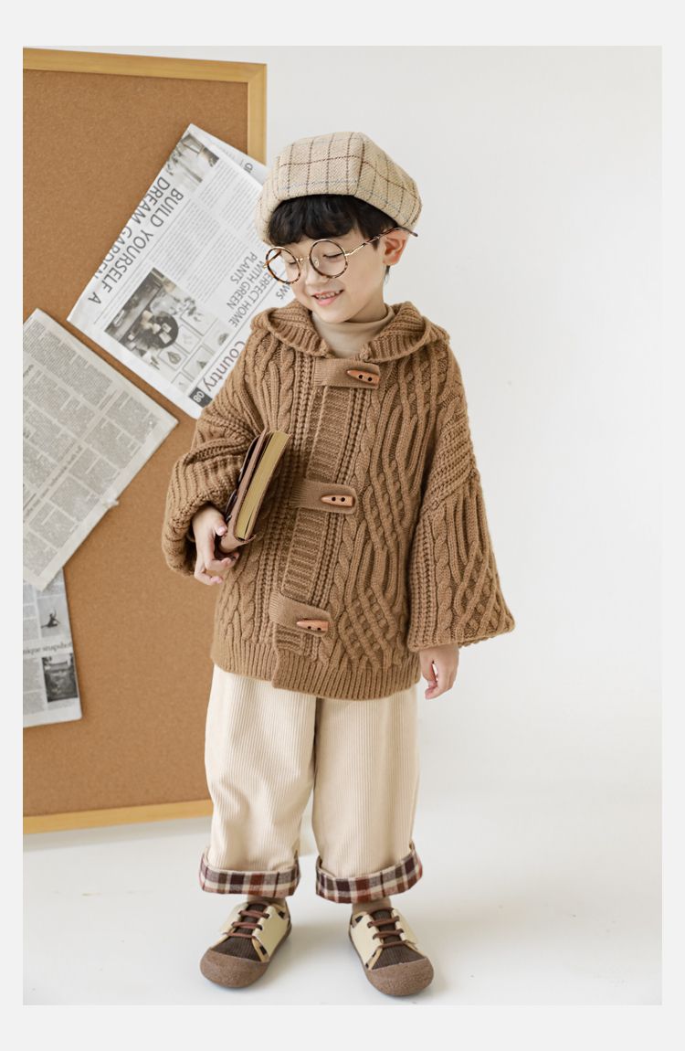 TONGMO - 復古木釦麻花編織連帽毛衣外套-黃綠色