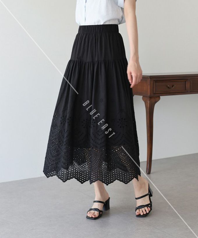 日本 BLUE EAST - 甜美雕花蕾絲下擺鬆緊長裙-白